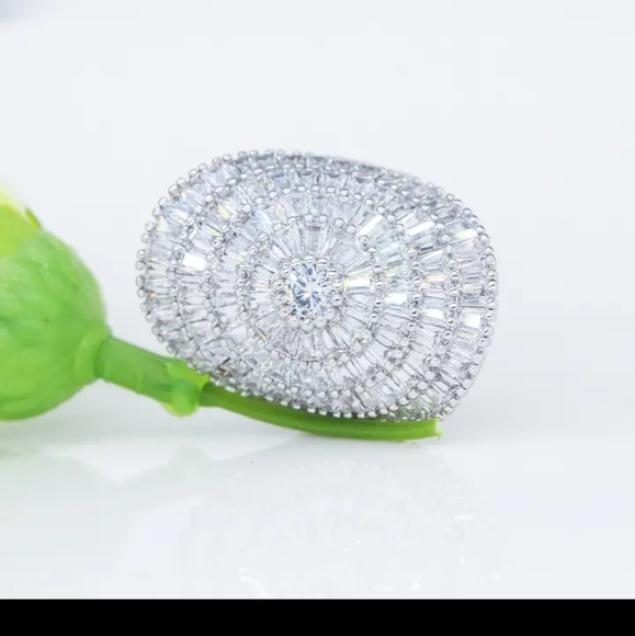 Halo Dome Ring - Picture 3 of 17